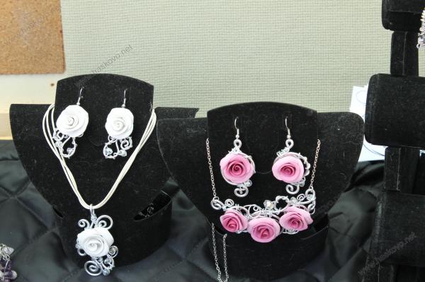 Грънчарско колело привлича посетители на панаира на занаятите