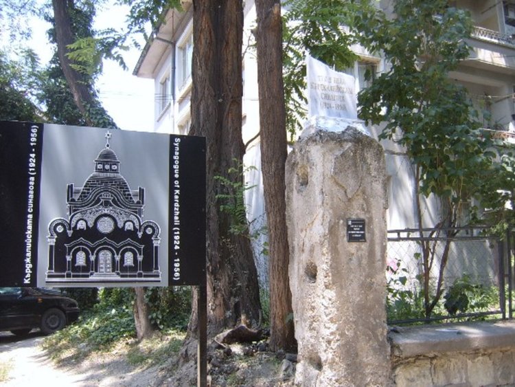 Зона „Култура“ завладява територията на бившите тютюневи складове в Кърджали