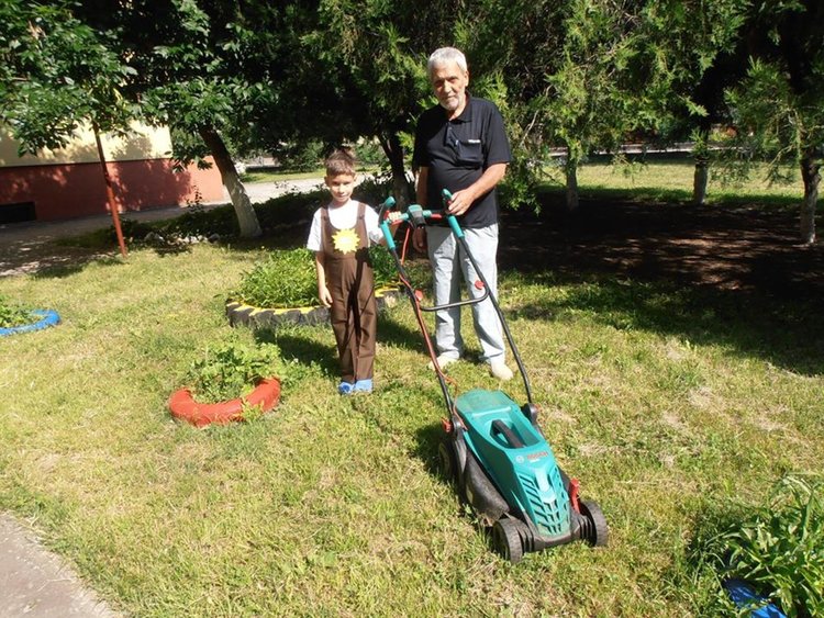 Деца управляваха ОДЗ "Слънце" на 1 юни