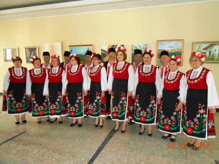 Певчески фолклорен ансамбъл „Първомай“ победи конкуренцията на фестивал в гр.Елхово