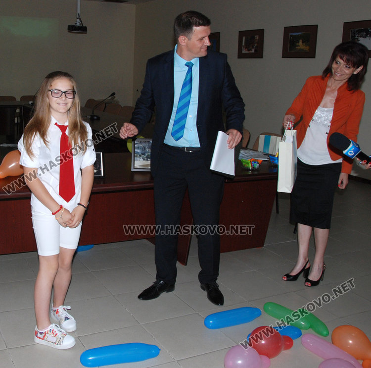 Математичка сменя областния управител Станислав Дечев