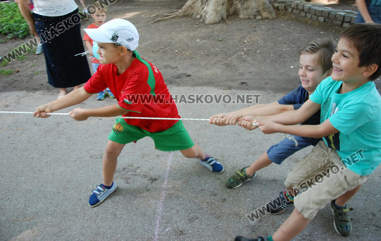 Детско царство в Градската градина на Първи юни 