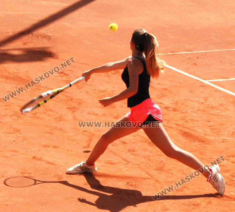 Тенисистка от хасковски клуб на второ място в Държавното на Кенана