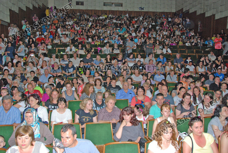 Стотици на крака за 35-годишнината на ОДЗ „Звънче“ и в подкрепа на кампанията #спасижоро