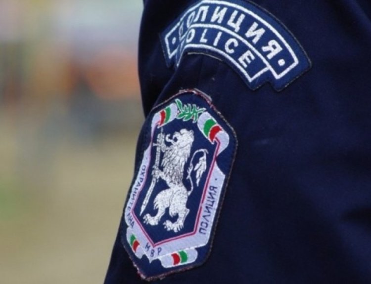 Задигнаха авточасти от сервиз