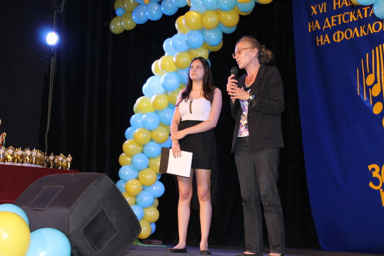 Председател на журито на "Златен извор" бе д-р Рада Славинска от Академията за музикално и танцово изкуство в Пловдив