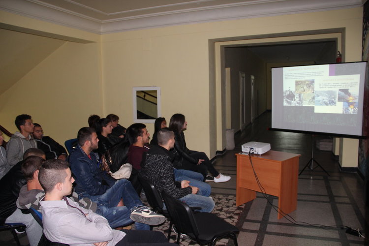 Преподаватели от Университета по хранителни технологии в Пловдив и Технически университет в Габрово ще гостуват в Професионалната гимназия "Проф.д-р Ас.Златаров" в Димитровград на 8 юни, снимка -архив