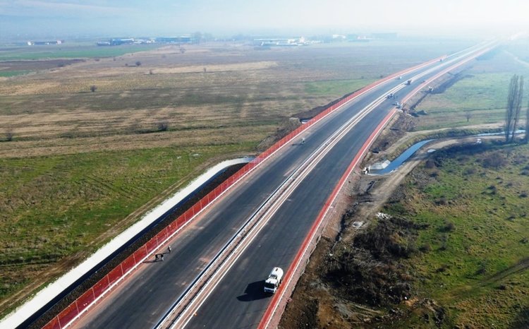 Ограничават движението по Северната скоростна тангента за автопарад и рекорд на Гинес