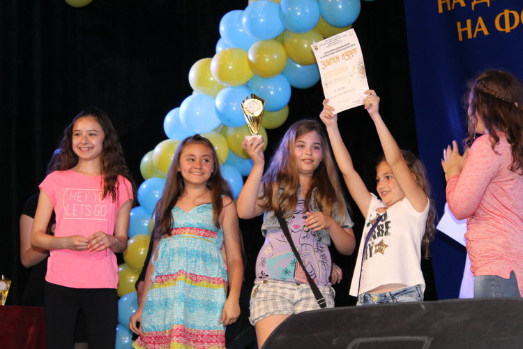 Ивон Иванова е "Димитровградското откритие" на фестивала "Златен извор" 2016