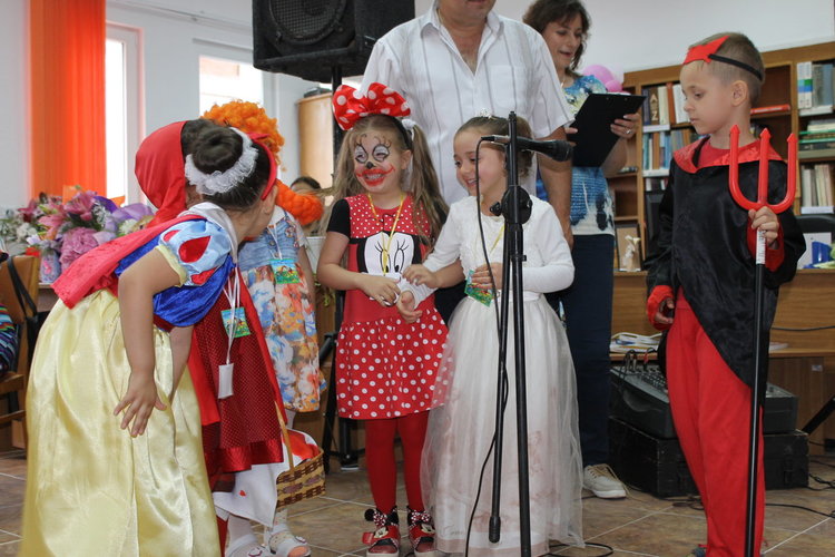 Учителка в ОДЗ "Райна Княгиня" издаде втора детска книжка