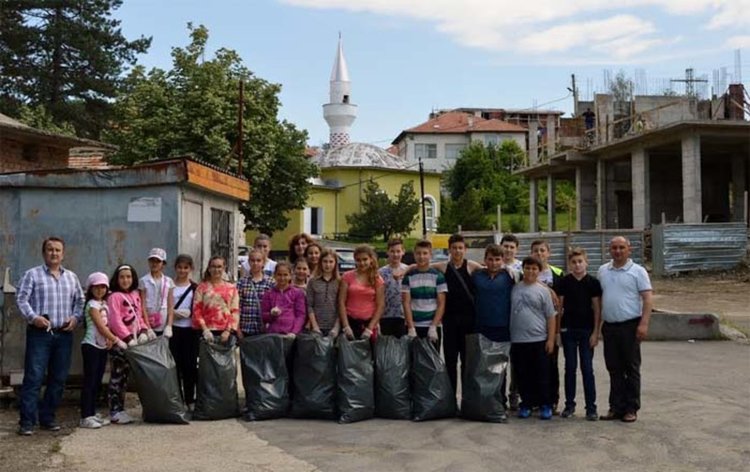 Децата на Черноочене участваха в екоакция