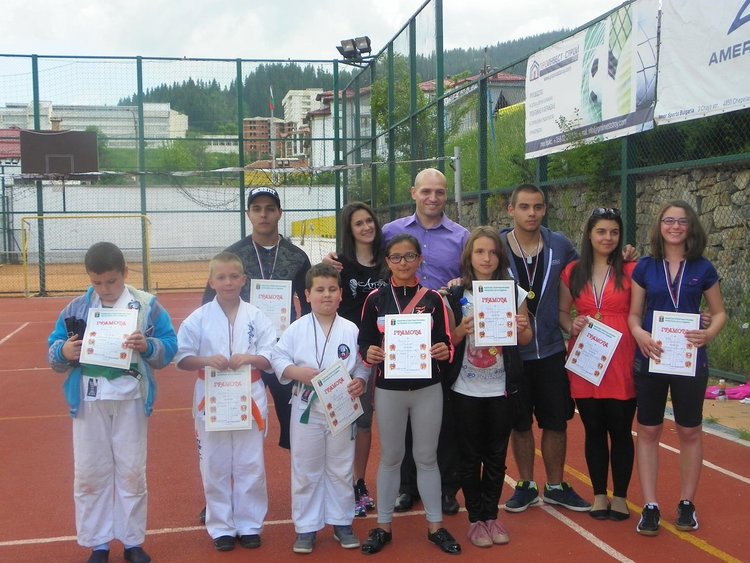 Три медала за децата от ОДК Смолян на турнир по джу-джицу в Чепеларе