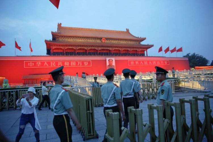 Затегнати мерки за сигурност в Пекин за годишнината от "Тянанмън"