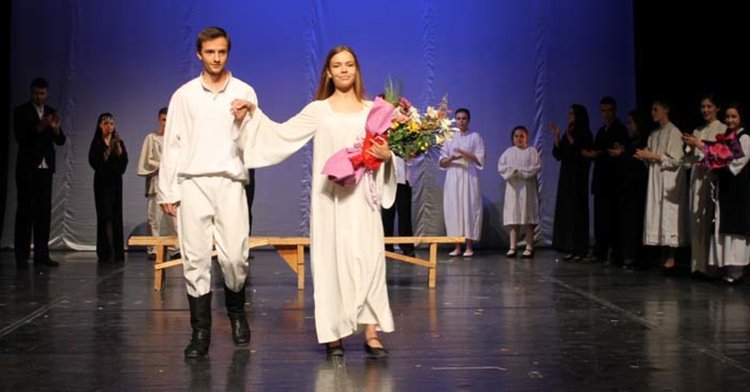 За Деня на Ботев – Театрален маратон