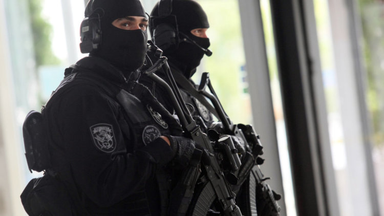 Борбата с тероризма - като прогнозата за времето. Преглед на печата 