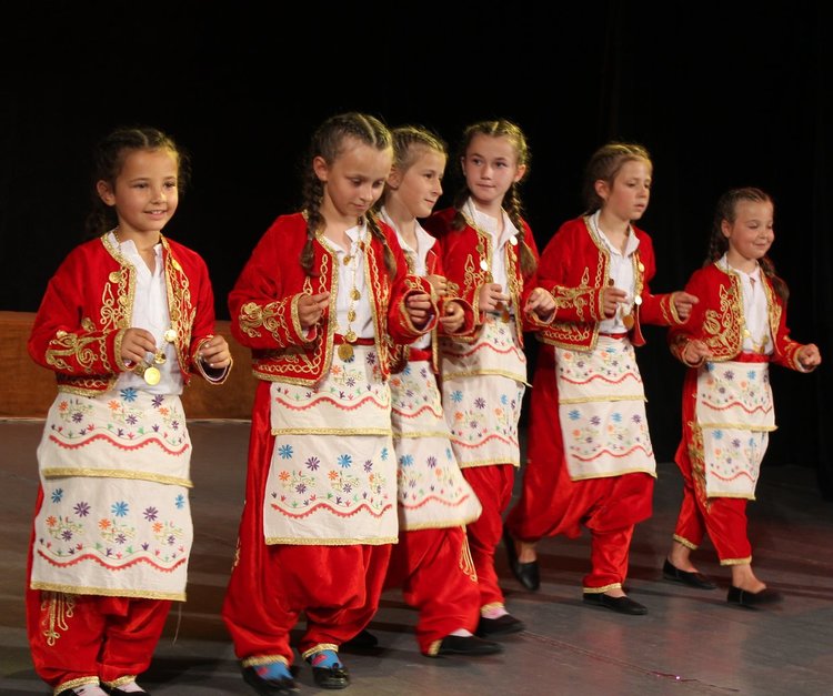 Над 300 участници събра шестият национален етнофестивал в Кърджали