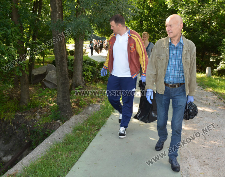 2400 чистиха региона в събота, в Хасково събраха 21 тона боклуци 