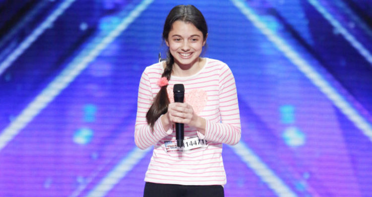 Няма да повярвате с какво 13-годишна зашемети зала и жури (видео)