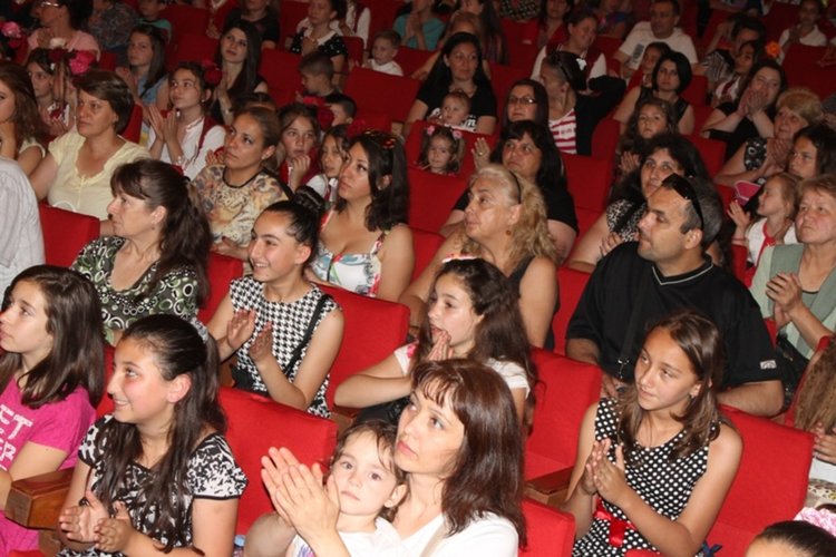 Над 300 участници събра шестият национален етнофестивал в Кърджали