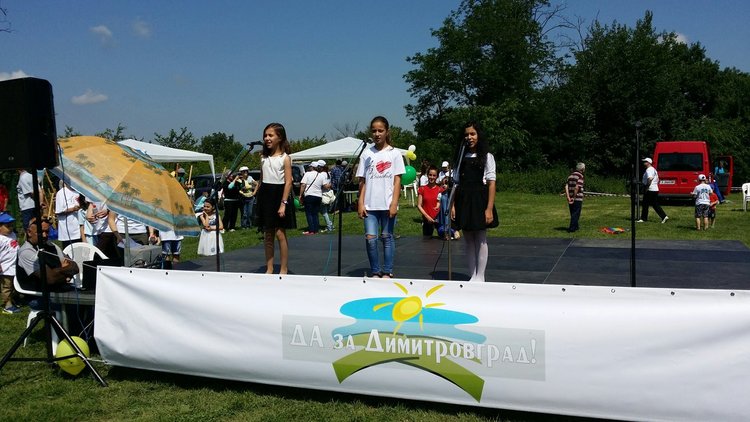 Посрещнаха лятото на Извора на нимфите край Каснаково