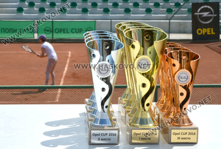 Софиянци победиха в тенис турнира на Опел в Кенана