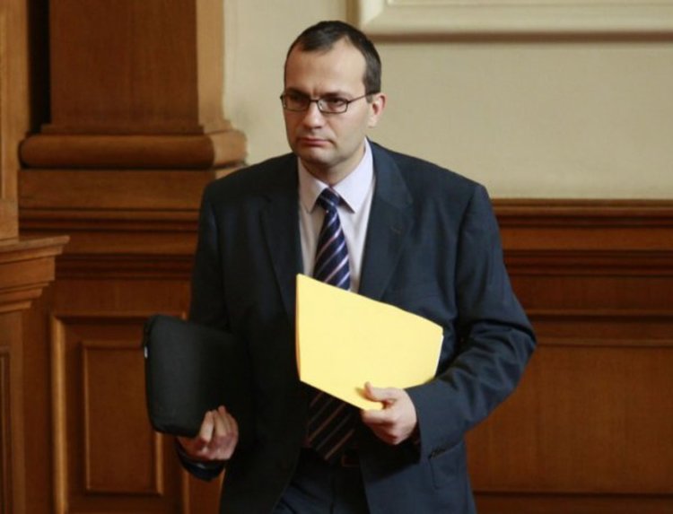 Димитров: До края на юли трябва да бъде избрана новата КЗК  