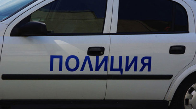 ПИЯН ШОФЬОР Е БЛЪСНАЛ ПАРКИРАН АВТОМОБИЛ
