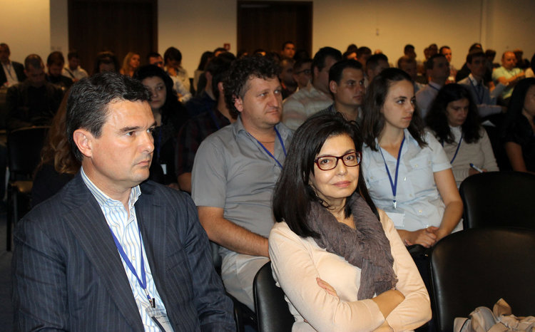 Младежи от Кърджали участваха в политическата академия на ДБГ