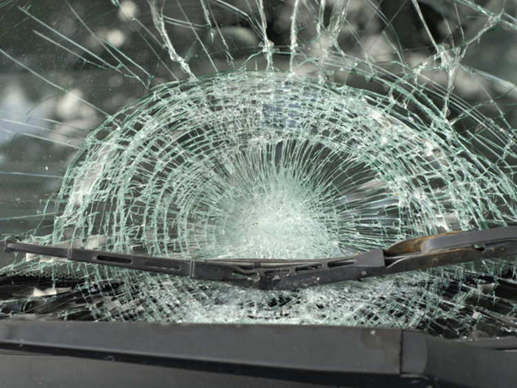 „Тойота” се заби в „Мерцедес”