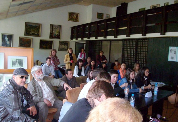 След оспорвана надпревара отборът на ПМГ спечели състезанието, посветено на първоучителите в Смолян