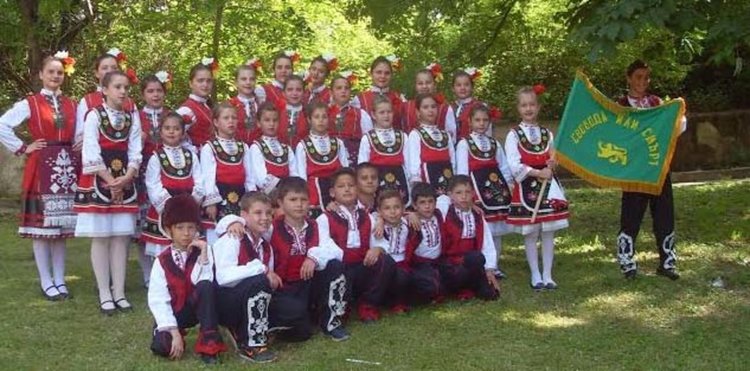 „Пъстра китка“ на  призово място в етнофестивала „Децата на Балканите – с духовност  в Европа"