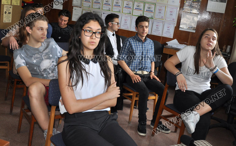 “Рейс” тръгва утре в Младежкия, сцената затворена за ремонт 