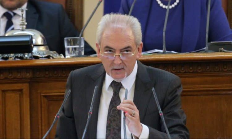 Натиск бави регистрацията на ДОСТ, заподозря Местан