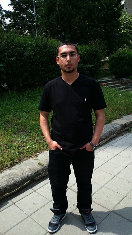 Двама абитуриенти на "Славейков" с изключителни резултати