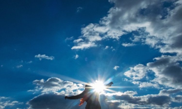 И облаци и слънце днес, валежите отслабват