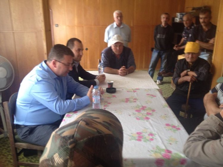 Съветниците на ДПС с изнесени приемни,чуват болките на кметство Миладиново