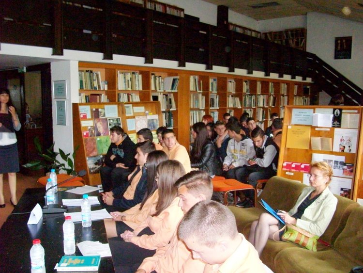 След оспорвана надпревара отборът на ПМГ спечели състезанието, посветено на първоучителите в Смолян