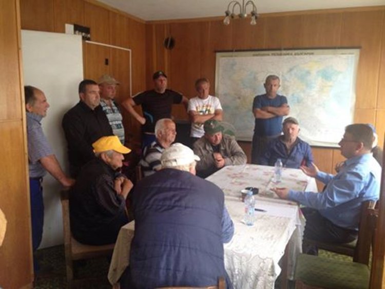 Съветниците на ДПС с изнесени приемни,чуват болките на кметство Миладиново