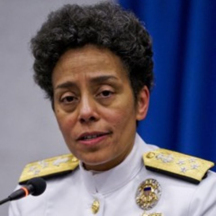 За първи път жена ще командва НАТО в Неапол