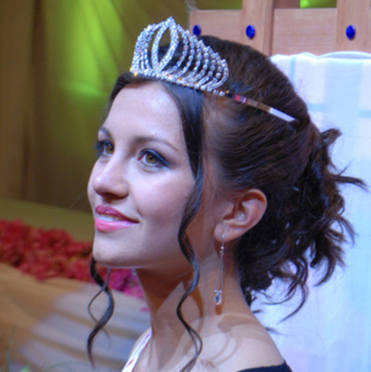 "Царица Роза 2016" Йоанна Шишкова от Клуб"Гранд" ще е сред бижутата на танцовия подиум в Хасково 