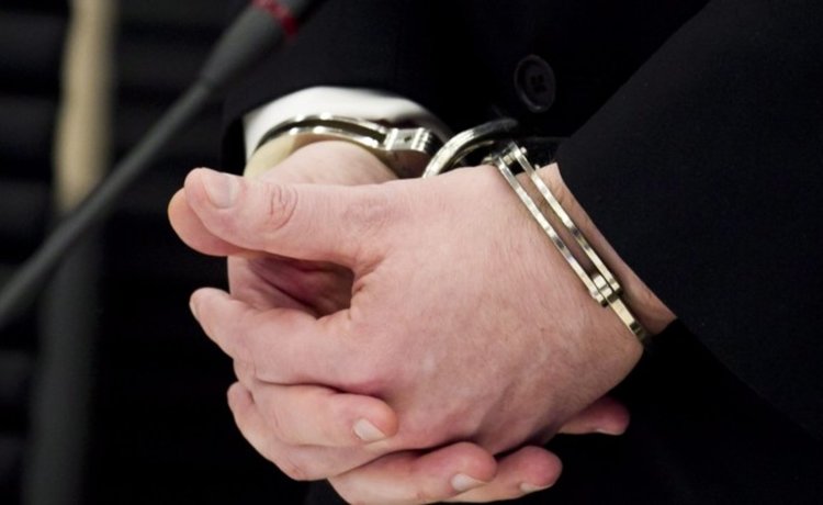 Мъж се закани да убие семейството си, укротиха го в кауша