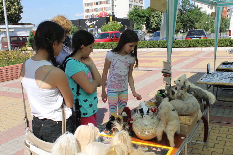 Малък панаир на занаятите откриха в Димитровград