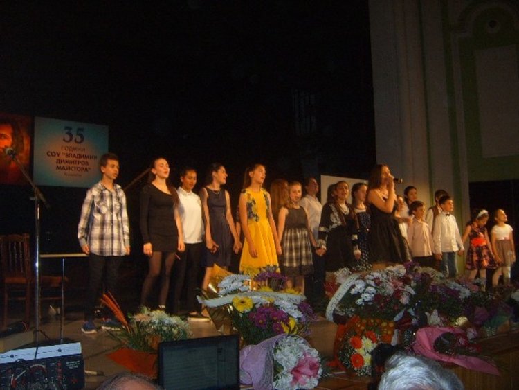 „Майстора” чества тържествено своя 35-годишен юбилей