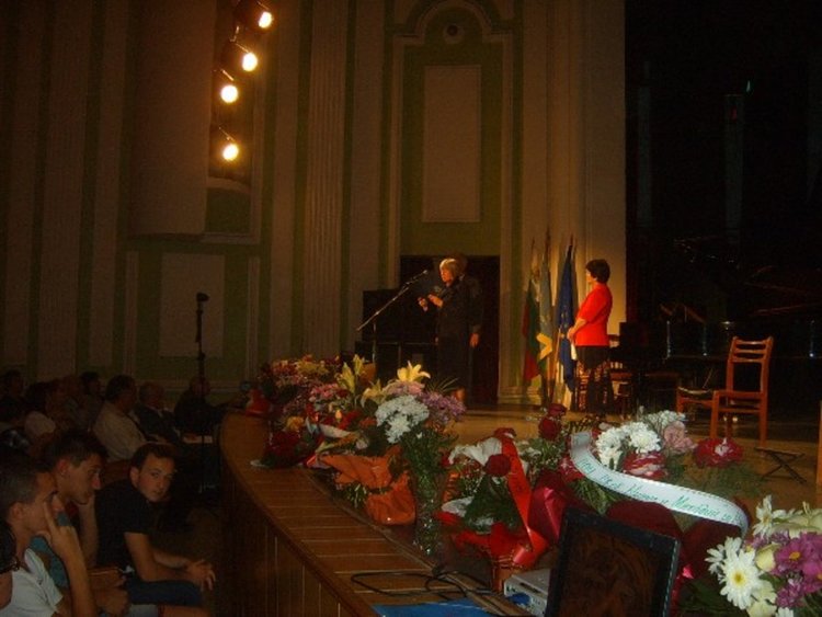 „Майстора” чества тържествено своя 35-годишен юбилей