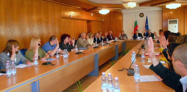 474 фирми от област Смолян се бориха за 1.83 млн.лв по програма за безработни, одобрени са 45