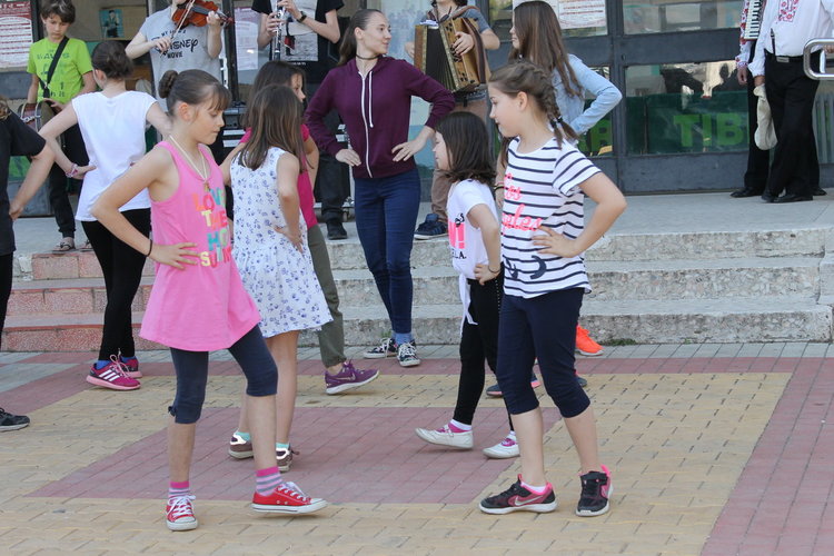 Малък панаир на занаятите откриха в Димитровград