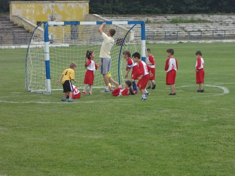 Седем димитровградски градини мерят сили в традиционен футболен турнир