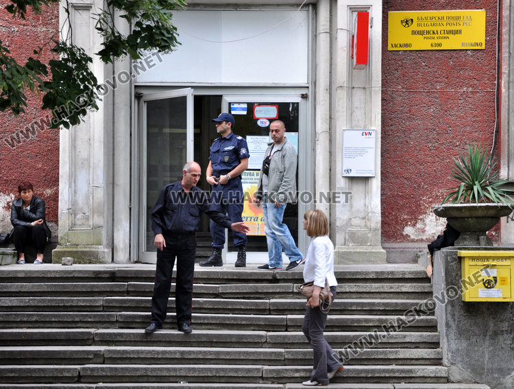 Освобождават двамата задържани за обира в Пощата, няма доказателства