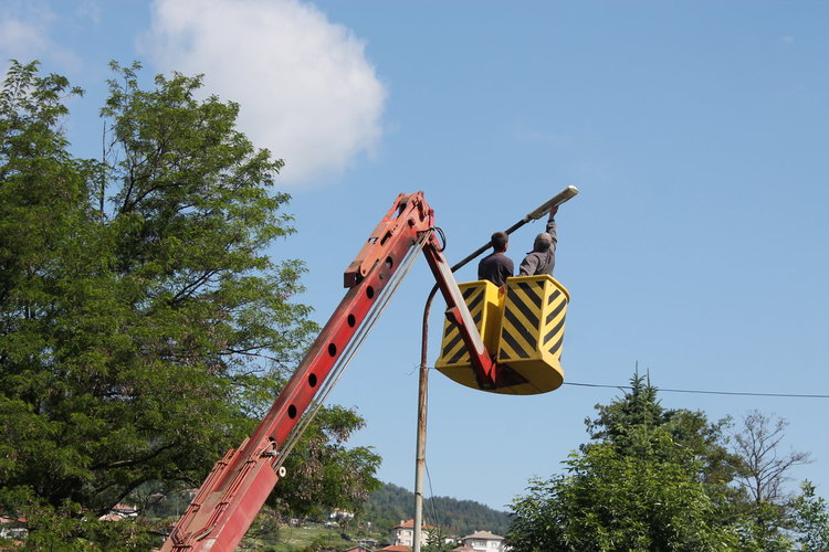 Подменят уличните лампи в Ардино