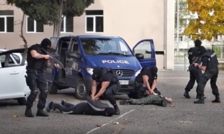 90 задържани при спецакция на ГДБОП в страната